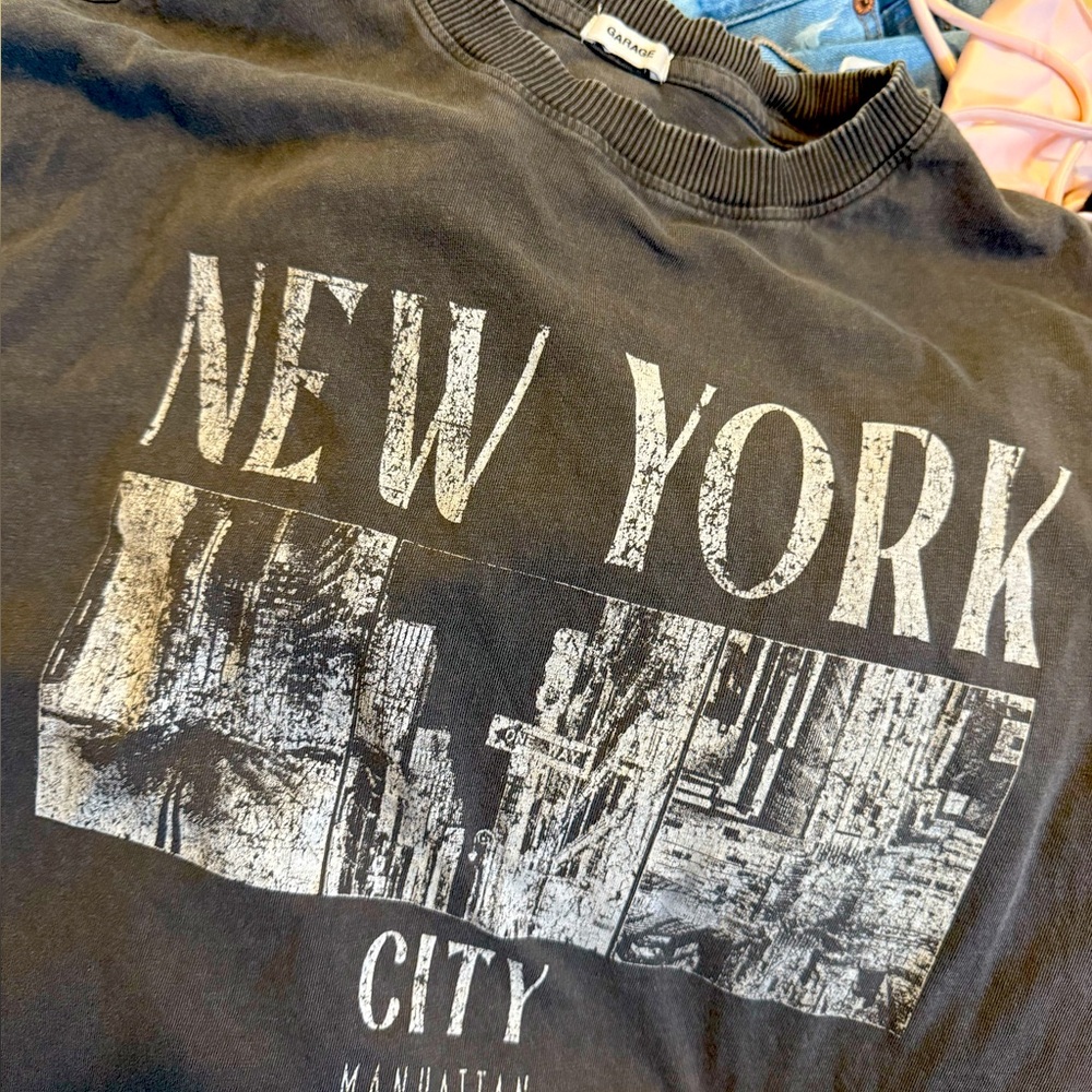 Garage brand New York shirt medium